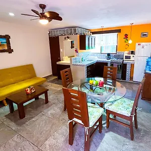 https://candes-apartments.quintano-roohotels.com